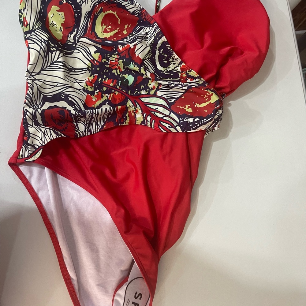 swim suit